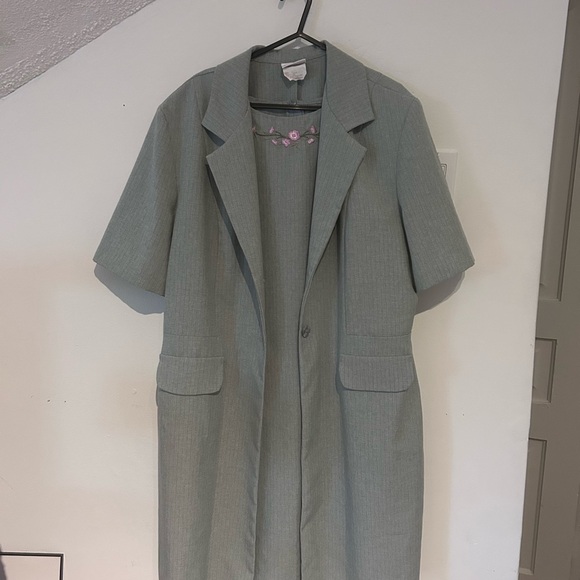 Vintage Embroidered Gray Midi Dress with Matching Blazer - Picture 7 of 8